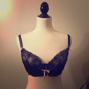 EUC NWOT? Adore Me Unlined Black Bra